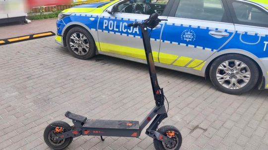 14-latek na hulajnodze bez kasku i uprawnień. Mandat dostał ojciec