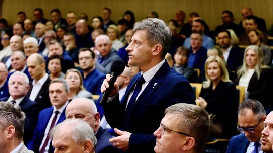 Burmistrz Lidzbarka Warmińskiego o roli samorządów w bezpieczeństwie kraju: małe miasta, duże sprawy Burmistrz Lidzbarka Warmińskiego o roli samorządów w bezpieczeństwie kraju: małe miasta, duże sprawy