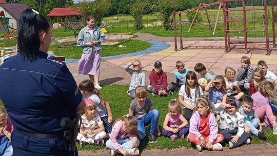 Gołdapscy policjanci rozpoczęli akcję Bezpieczne Wakacje 2025