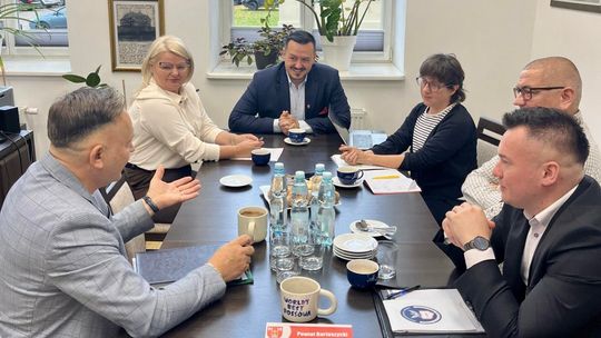 Jak żyje się przy granicy? Powiat bartoszycki w ogólnopolskim studium przypadku Jak żyje się przy granicy? Powiat bartoszycki w ogólnopolskim studium przypadku