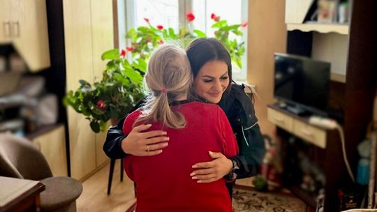 Mroźny dom, szybka pomoc. Seniorka z Olecka uratowana przed wychłodzeniem Mroźny dom, szybka pomoc. Seniorka z Olecka uratowana przed wychłodzeniem