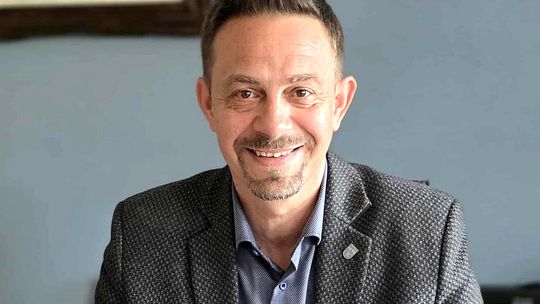 Olecko: burmistrz wrócił do pracy, zarzuty pozostały