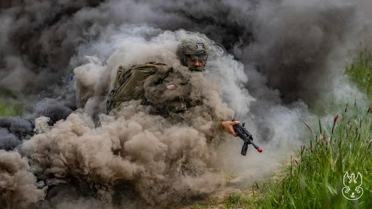 Sprawdzian przed przysięgą. Terytorialsi przeszli w Braniewie pętlę taktyczną Sprawdzian przed przysięgą. Terytorialsi przeszli w Braniewie pętlę taktyczną