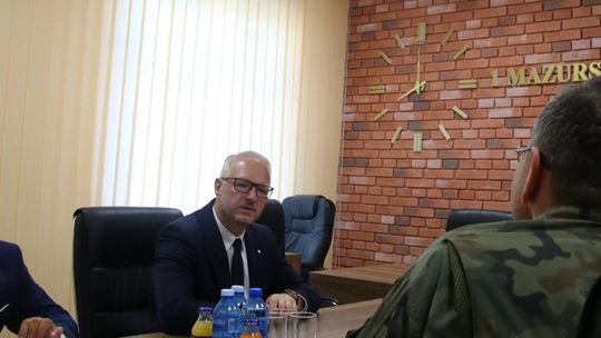 Wizyta Wojewody w 1. Mazurskiej Brygadzie Artylerii w Węgorzewie - Warmińsko-Mazurski Urząd Wojewódzki w Olsztynie - Portal Gov.pl