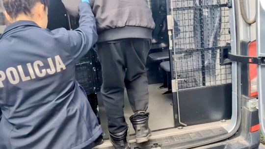 Zaczepiał ludzi na ulicy w Gołdapi. Policja odkryła więcej, niż się spodziewano