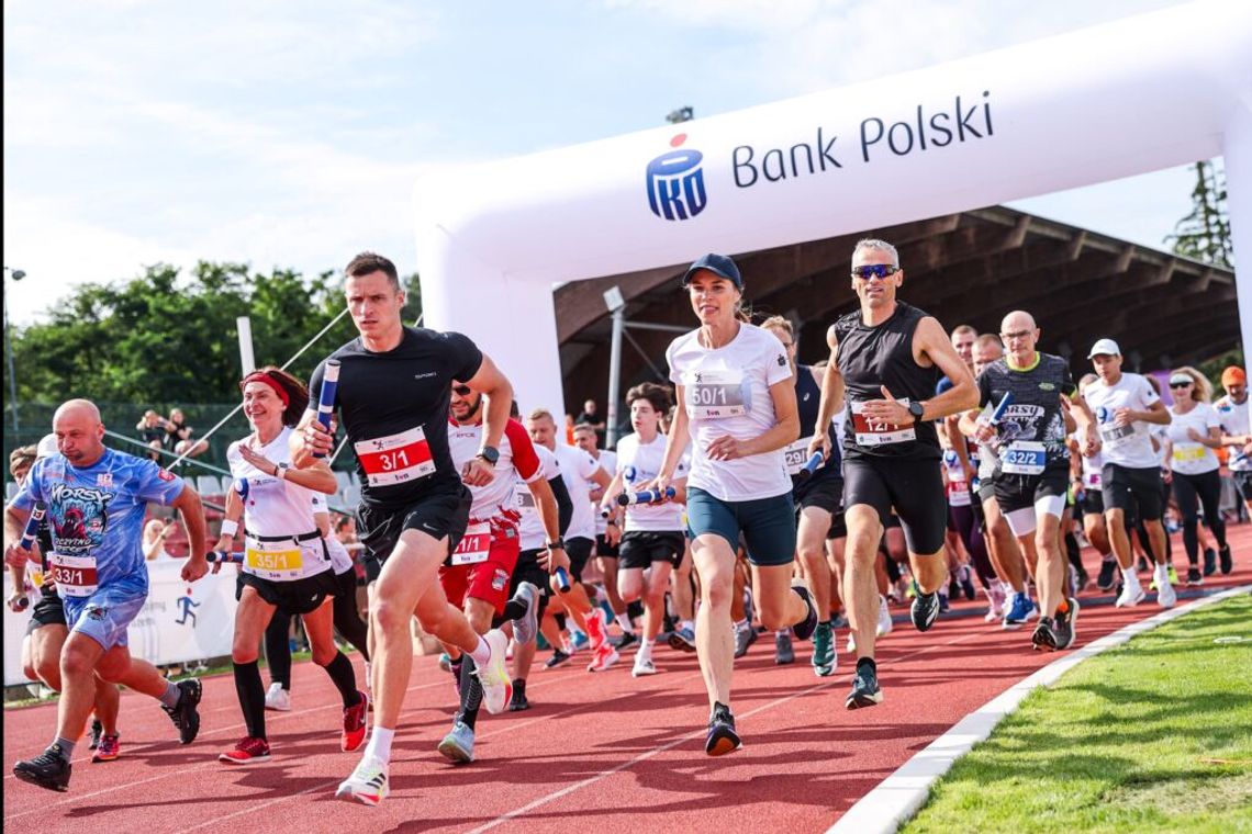Lidzbark Warmiński pobiegnie dla dzieci. 52 drużyny na starcie charytatywnej sztafety Lidzbark Warmiński pobiegnie dla dzieci. 52 drużyny na starcie charytatywnej sztafety