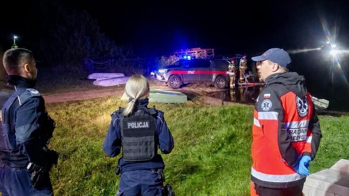 Miał tonąć w jeziorze, ruszyły służby ratunkowe. Wszystko okazało się głupim żartem Miał tonąć w jeziorze, ruszyły służby ratunkowe. Wszystko okazało się głupim żartem