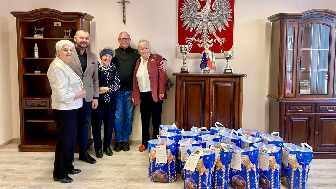 Świąteczna pamięć o bohaterach. Paczki trafiły do kombatantów