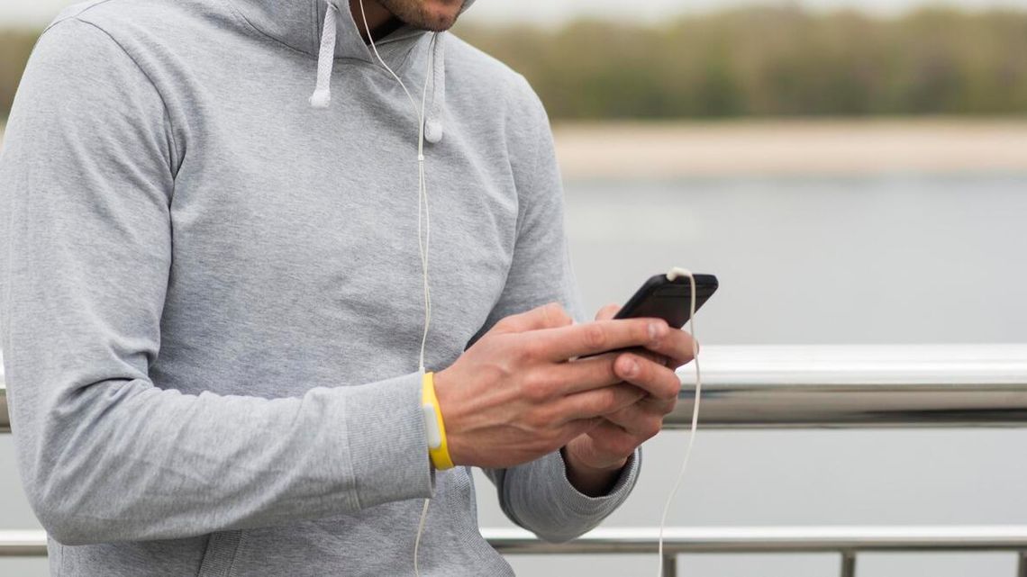 Telefon, BLIK, strach – klasyka oszustów zadziałała na mieszkańców powiatu bartoszyckiego