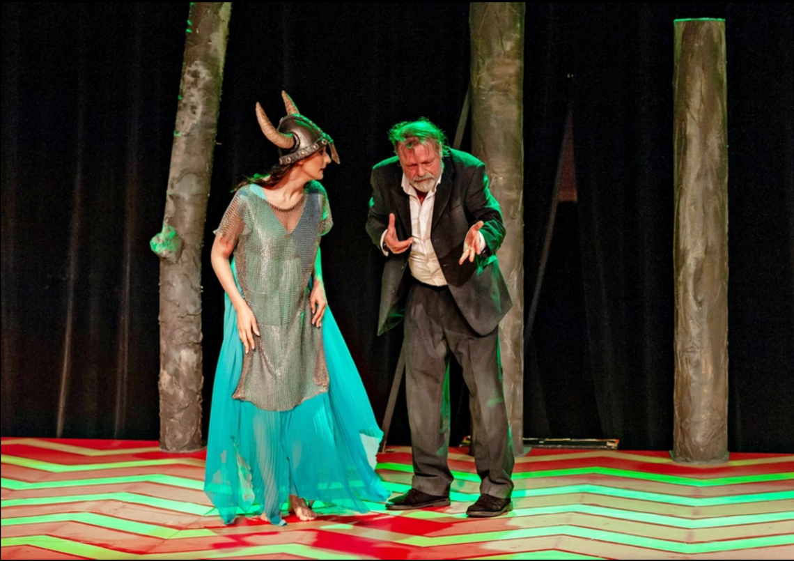 „Tożsamość Pana El” w teatrze. Elbląg szuka siebie na scenie