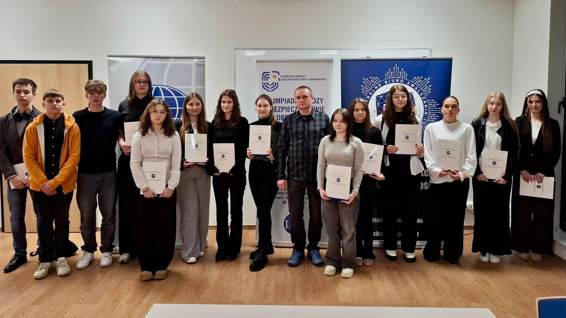 Uczniowie z bartoszyckiej „Elizki” wśród najlepszych w Polsce. Awans do finału olimpiady Uczniowie z bartoszyckiej „Elizki” wśród najlepszych w Polsce. Awans do finału olimpiady