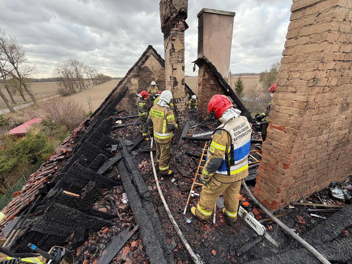 Wielkanocny poniedziałek z ogniem w tle. Groźny pożar w Dzietrzychowie w gminie Sępopol Wielkanocny poniedziałek z ogniem w tle. Groźny pożar w Dzietrzychowie w gminie Sępopol