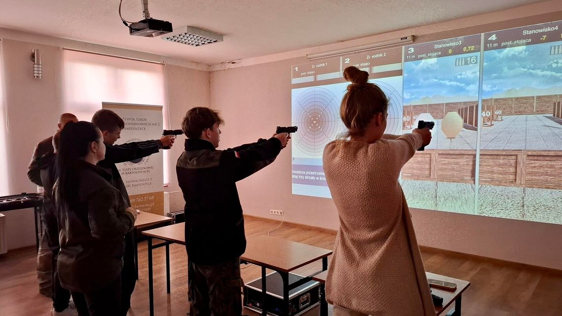 Wirtualne strzelanie i teoria strzelectwa. Program edukacyjny w bartoszyckiej „Elizce”