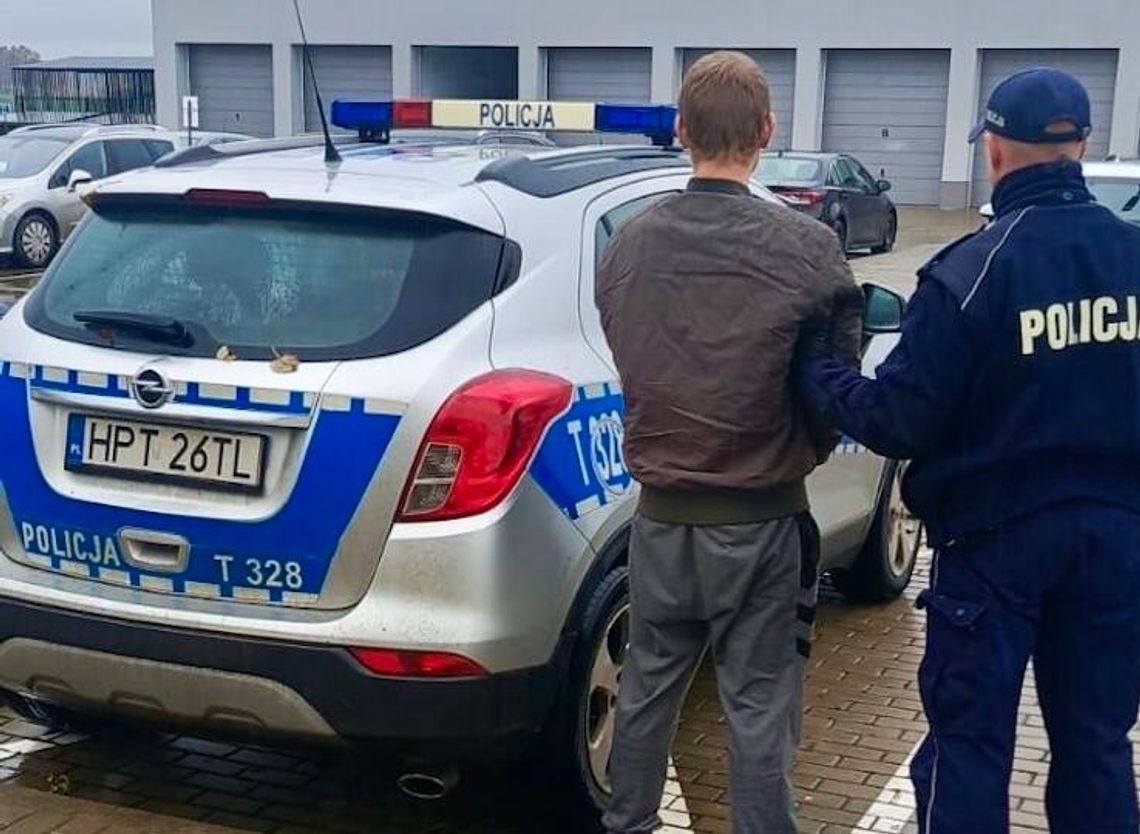 Włamali się do biura w Sępopolu. Chcieli ukraść gotówkę, wynieśli prawie wszystko Włamali się do biura w Sępopolu. Chcieli ukraść gotówkę, wynieśli prawie wszystko