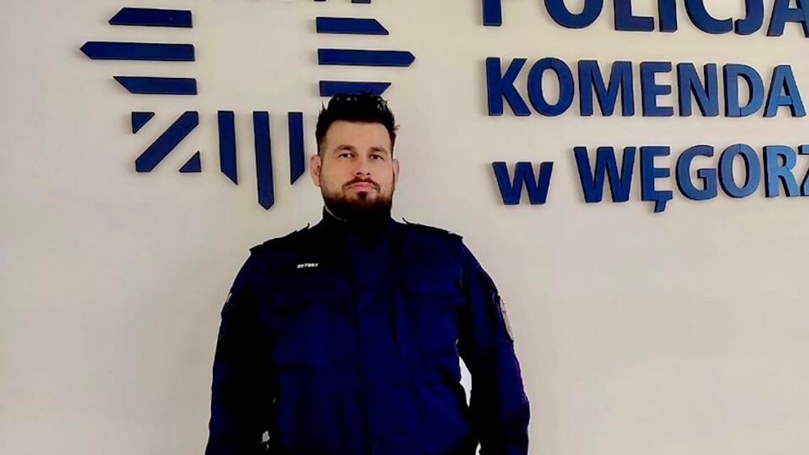 Wszedł przez balkon do płonącego mieszkania. Bohaterska akcja w Węgorzewie